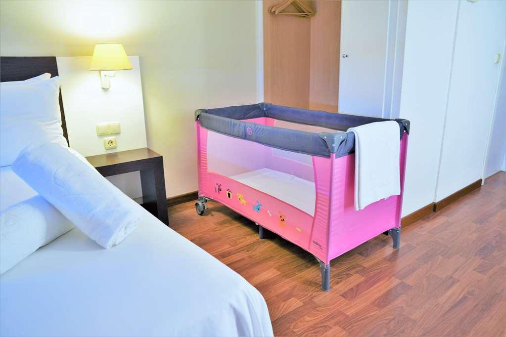 ホテル Port Feria バレンシア 部屋 写真
